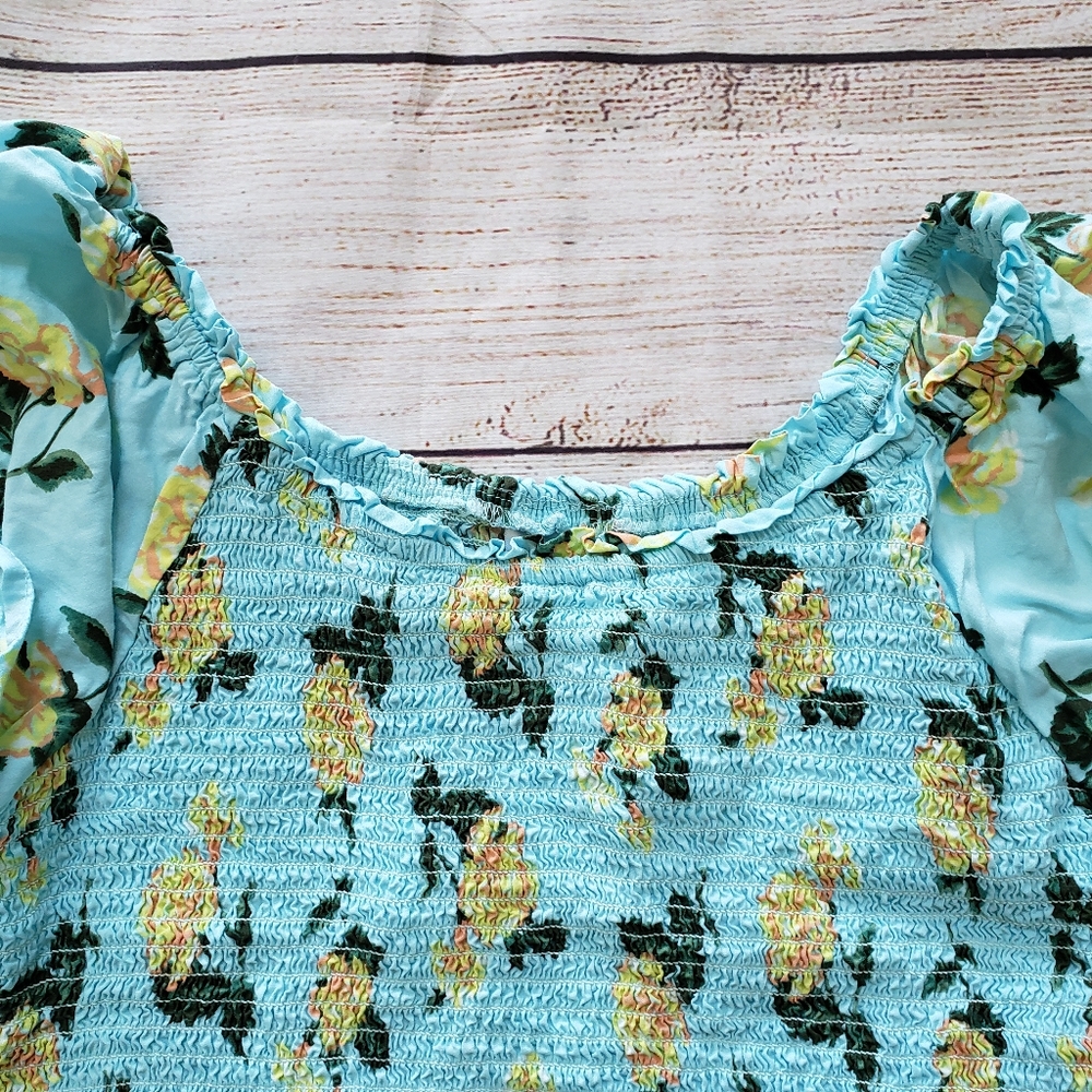 Justice Floral Smocked Round Neck Top 18 plus - Picture 3 of 9